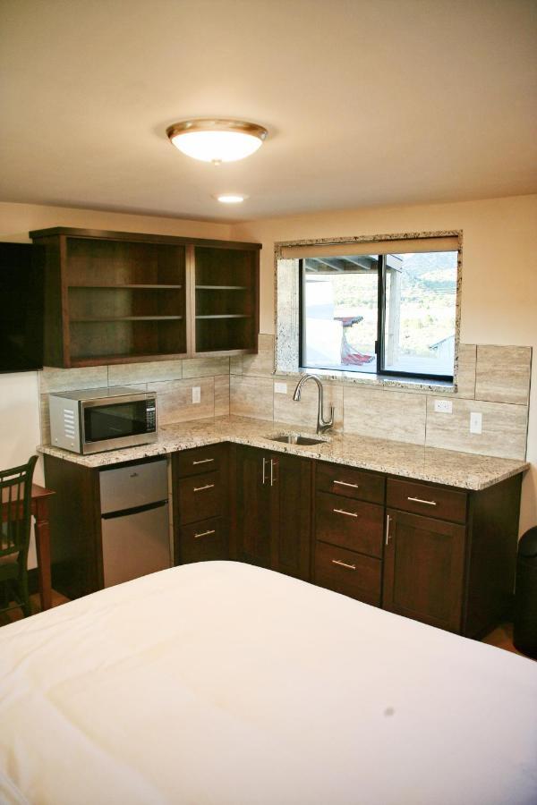 Iron Springs Luxury Lodge & Spa Cedar City Extérieur photo