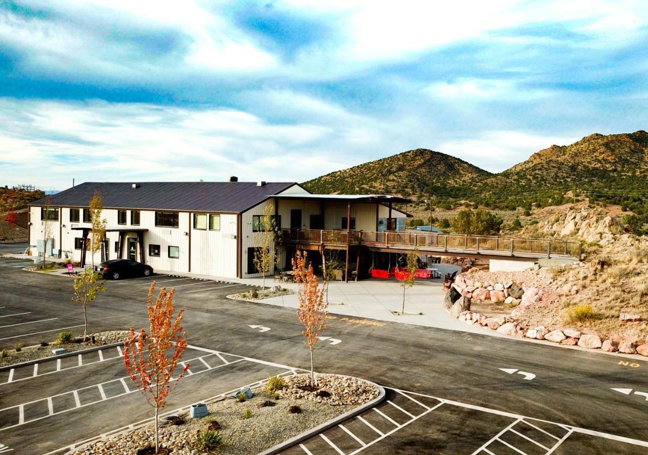 Iron Springs Luxury Lodge & Spa Cedar City Extérieur photo