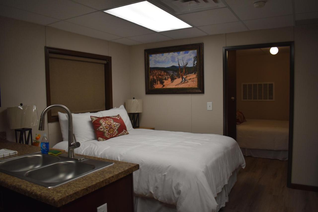 Iron Springs Luxury Lodge & Spa Cedar City Extérieur photo